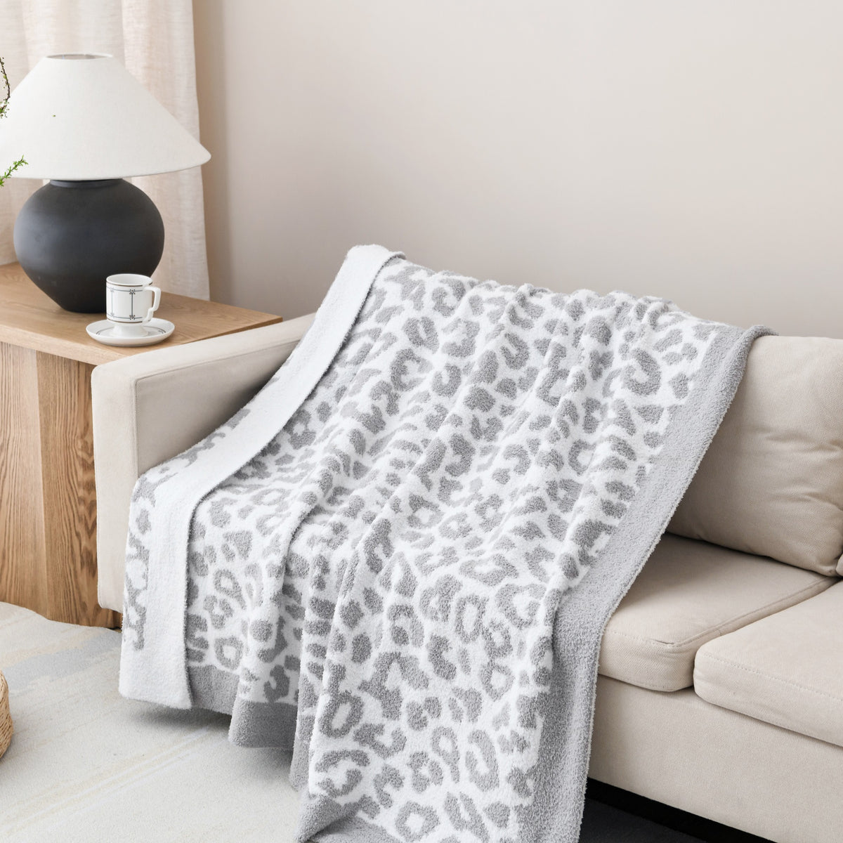 Grey leopard throw blanket sale